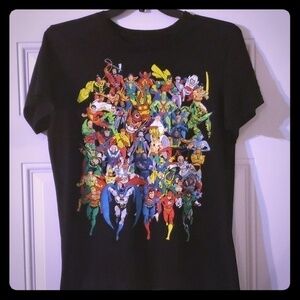 𝅺MEN'S DC Comics t-shirt